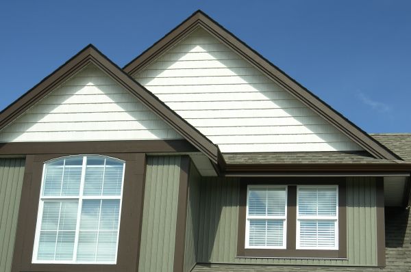 Cost of Vertical Vinyl Siding Repair in Hilliard